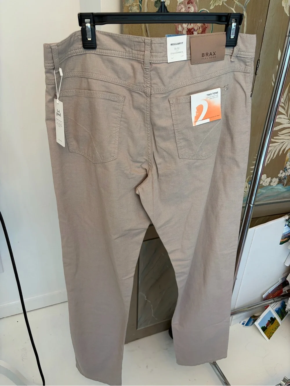 BRAX Men's Casual Straight-Leg Pants in Light Taupe NWT